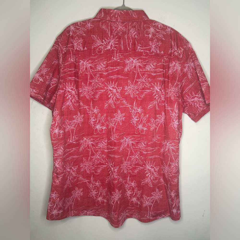 Saddlebred Red and White Floral Hawaiian Button Down Shirt. Men’s XXL. - Picture 2 of 6